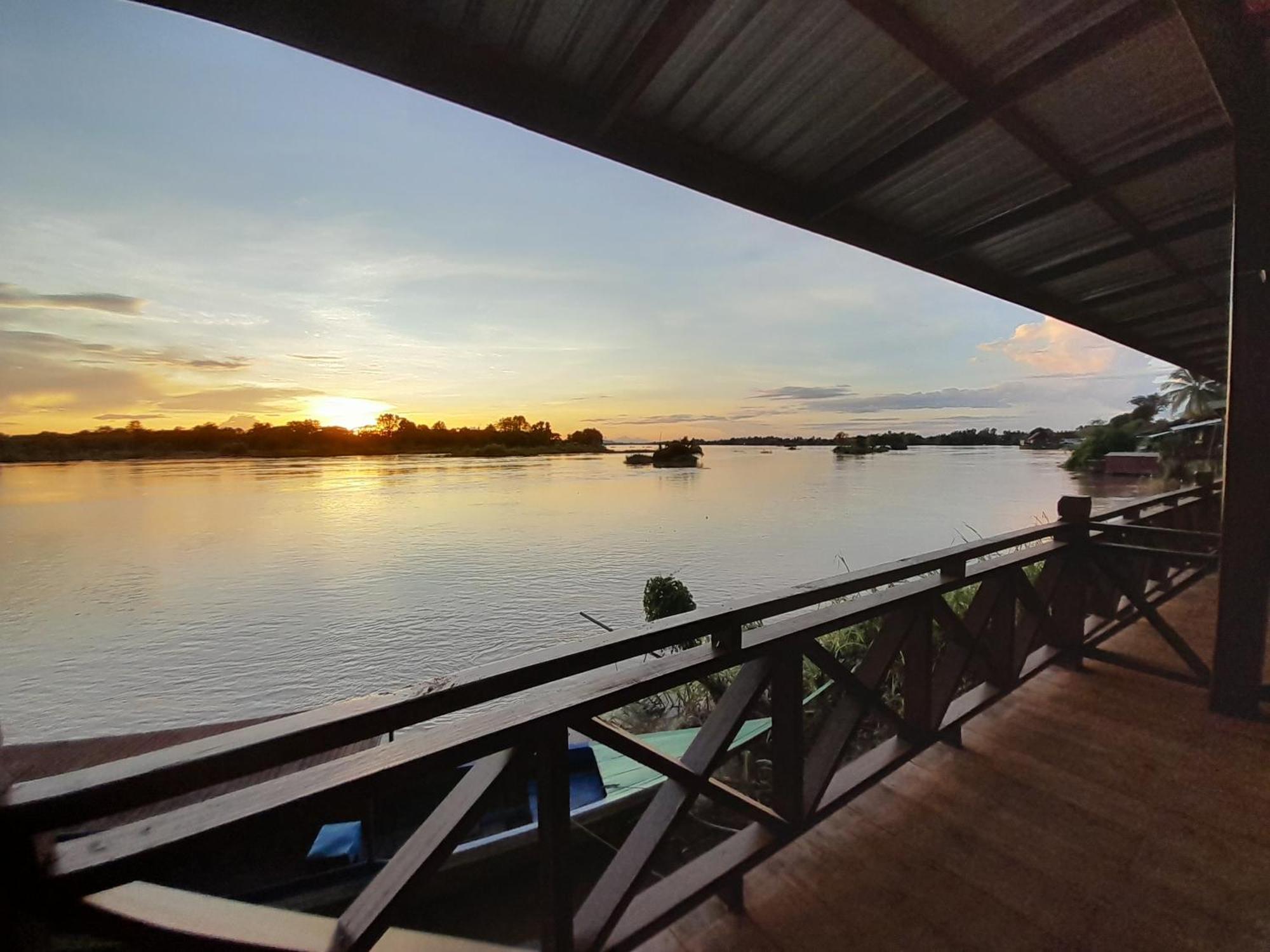 Dondet Vixay Sunset And River View Ban Dondét エクステリア 写真