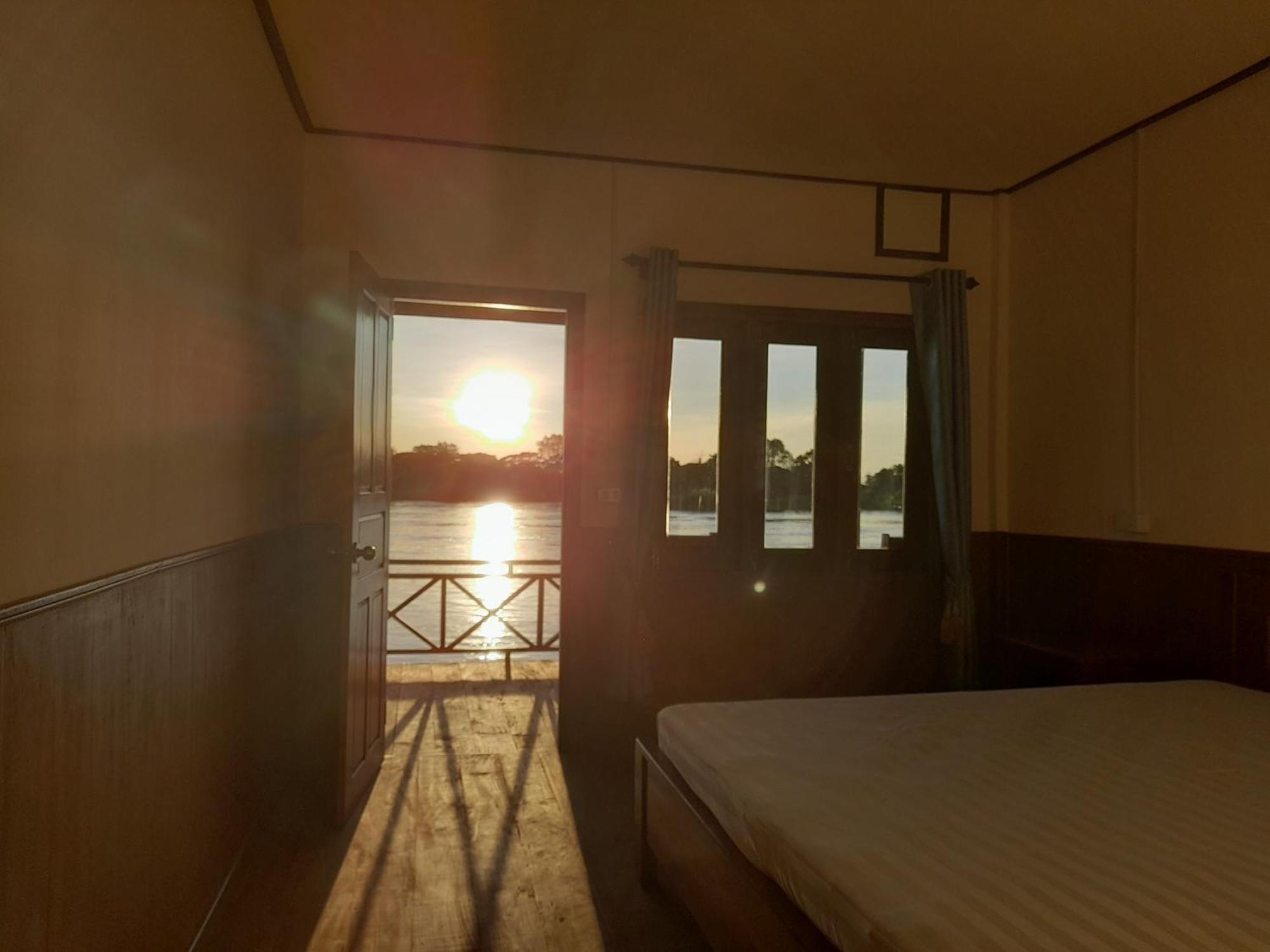 Dondet Vixay Sunset And River View Ban Dondét エクステリア 写真